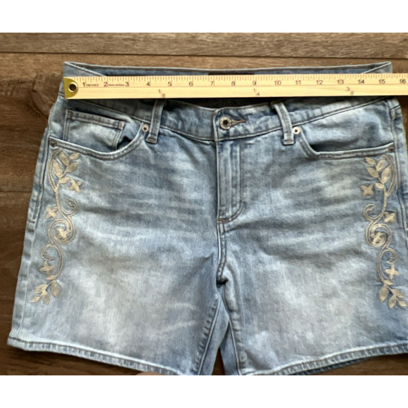 Lucky Brand Jean Shorts Womens 6/28 The Roll Up Denim Embroidered Boho Hippie - Picture 6 of 11